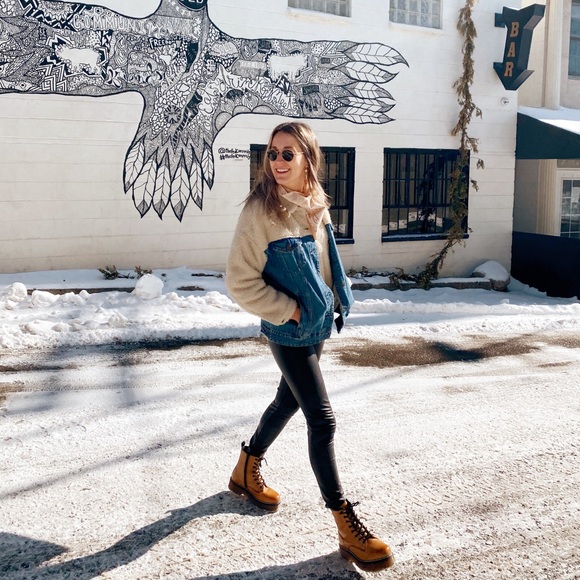 Hi! I’m Jess! :) - Picture 2 of 2